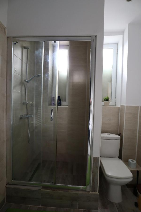 Center Haus Apartman Bukarest Kültér fotó