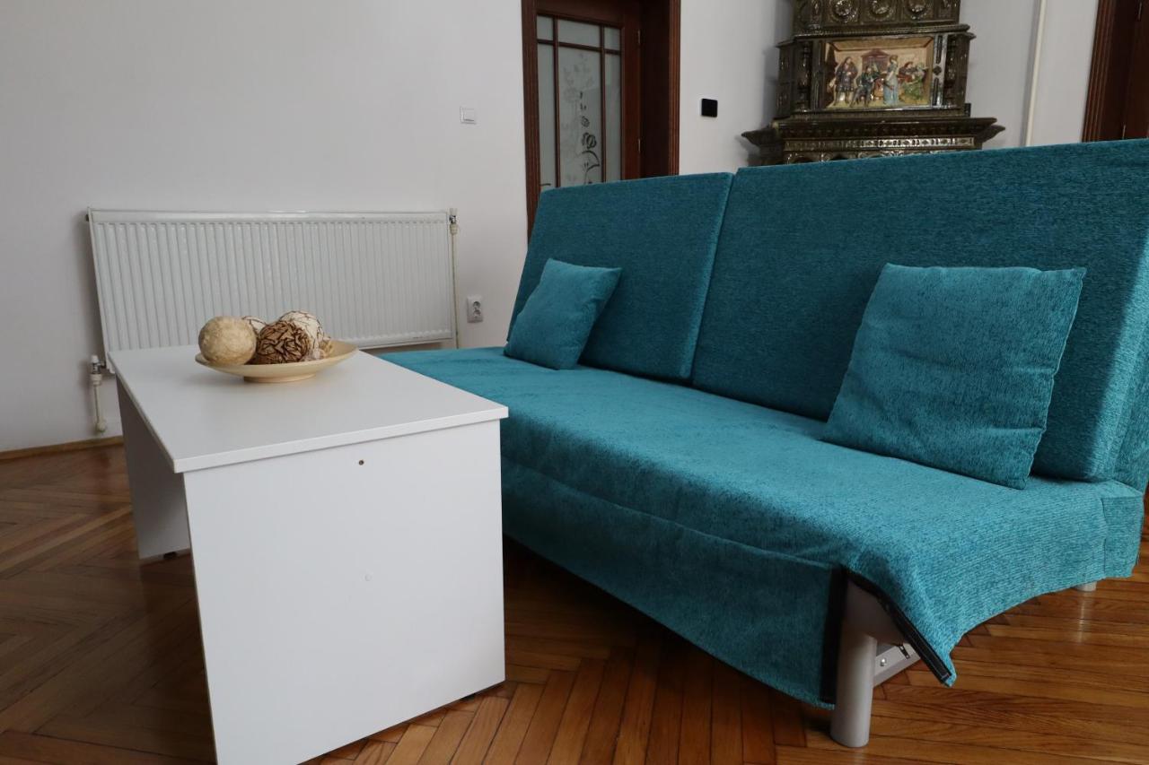 Center Haus Apartman Bukarest Kültér fotó